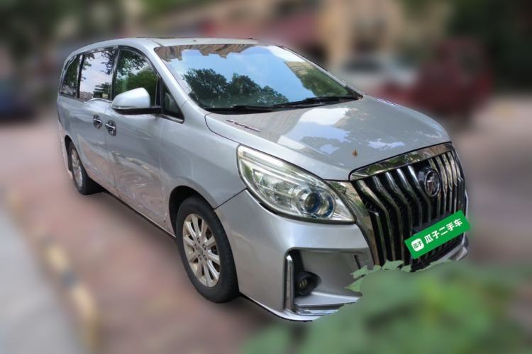 Used Buick GL8 2011 3.0L XT Luxury Business Flagship Edition Front Right 45 Deg