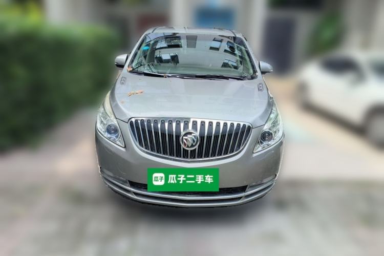 Used Buick GL8 2011 3.0L GT Luxury Business Haoya Edition Front