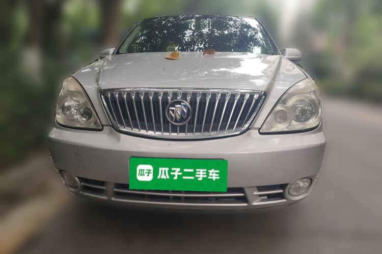 Used Buick GL8 2011 2.4L LT Executive Edition Front