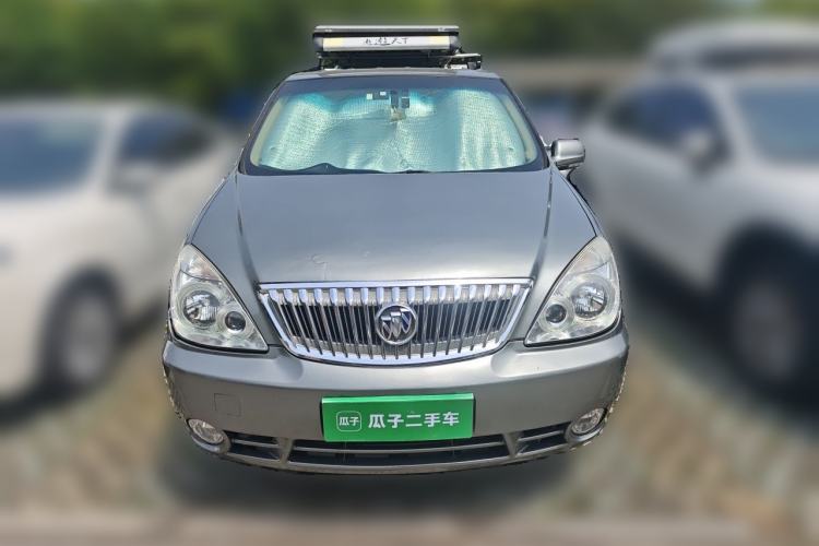 Used Buick GL8 2011 2.4L CT Comfort Edition Front