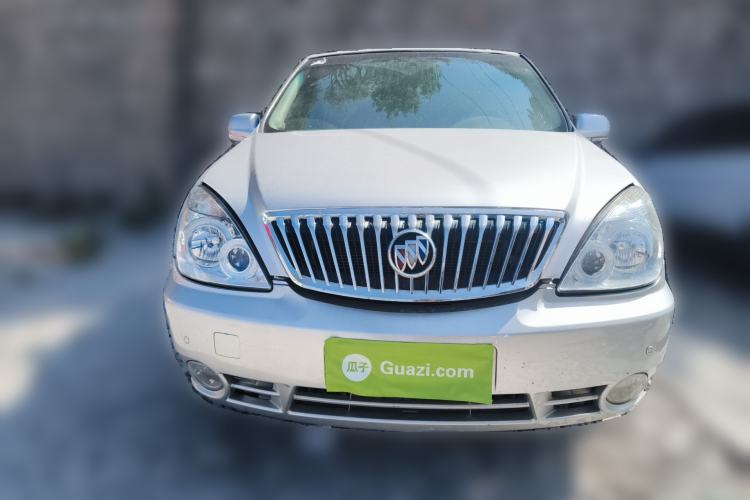 Used Buick GL8 2011 2.4L CT Comfort Edition Front