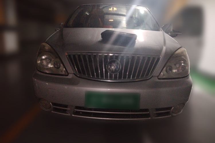 Used Buick GL8 2011 2.4L LT Executive Edition Front