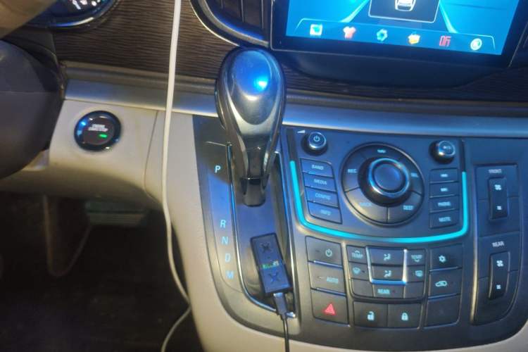 Used Buick GL8 2011 2.4L LT Luxury Business Executive Edition Gear Lever