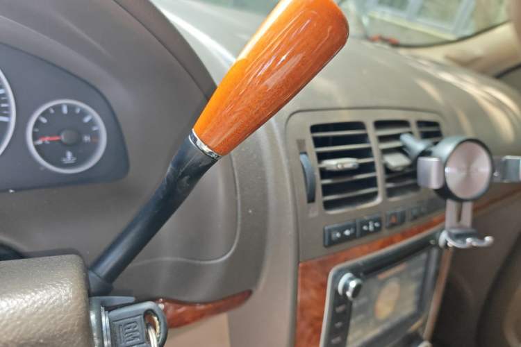 Used Buick GL8 2011 2.4L LT Executive Edition Gear Lever