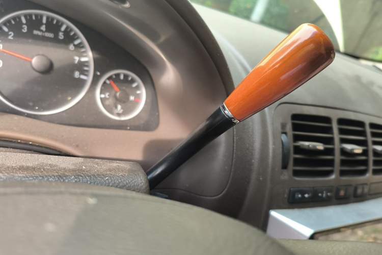 Used Buick GL8 2011 2.4L CT Comfort Edition Gear Lever