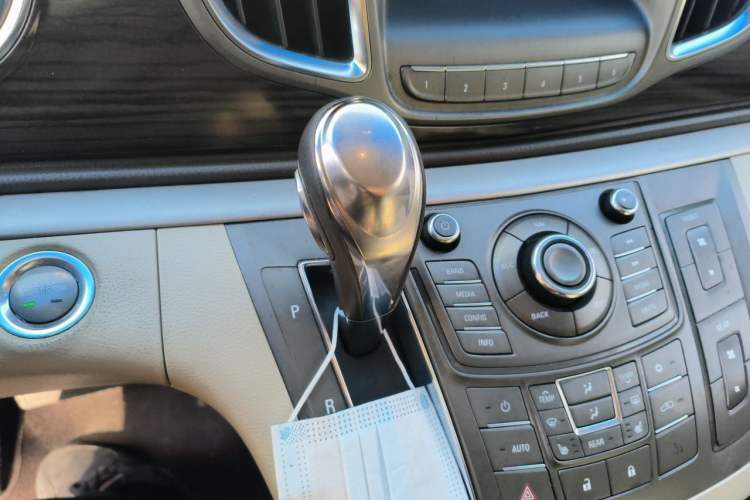 Used Buick GL8 2011 3.0L XT Luxury Business Flagship Edition Gear Lever