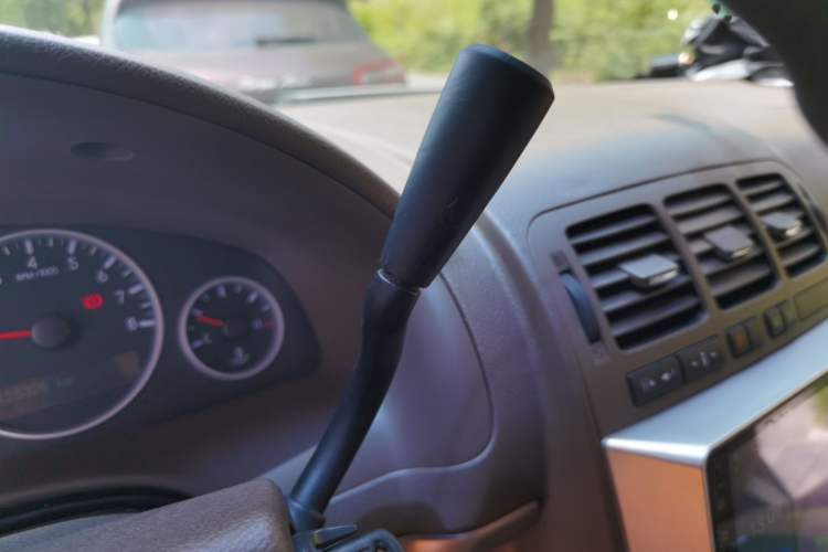 Used Buick GL8 2011 2.4L CT Comfort Edition Gear Lever