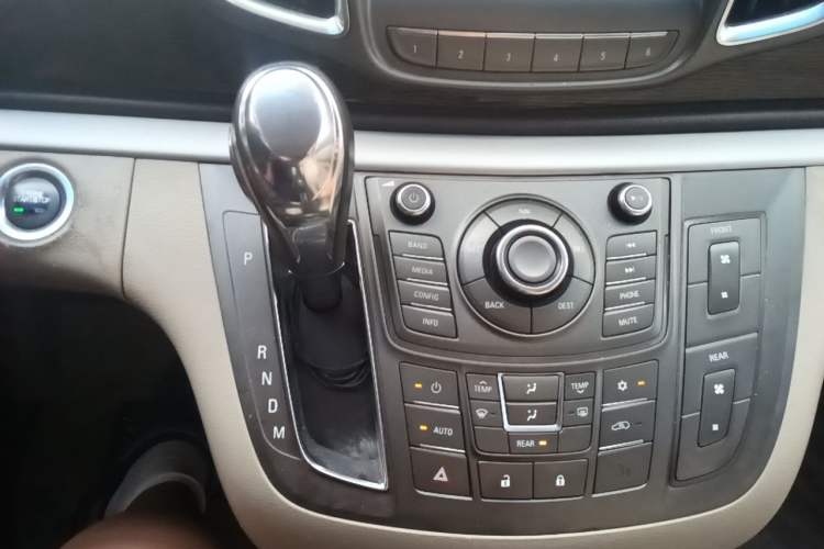Used Buick GL8 2011 2.4L LT Luxury Business Executive Edition Gear Lever