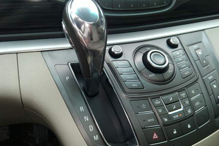 Used Buick GL8 2011 3.0L XT Luxury Business Flagship Edition Gear Lever