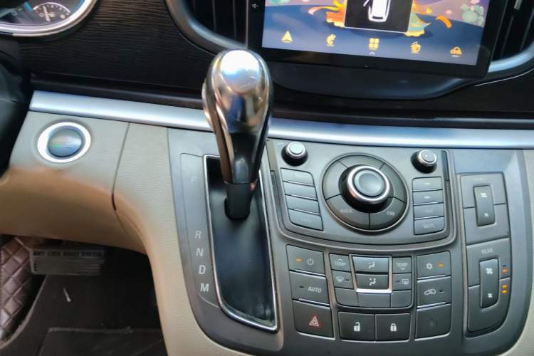Used Buick GL8 2011 2.4L CT Luxury Business Comfort Edition Gear Lever