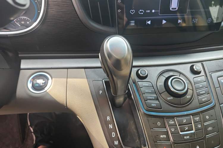 Used Buick GL8 2011 2.4L LT Luxury Business Executive Edition Gear Lever