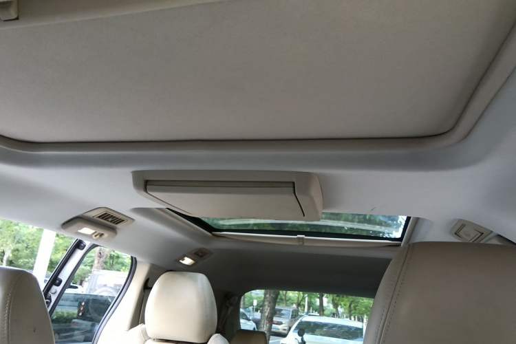 Used Buick GL8 2011 3.0L XT Luxury Business Flagship Edition Headliner