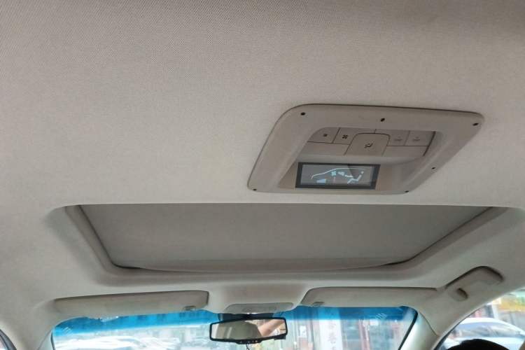 Used Buick GL8 2011 2.4L LT Luxury Business Executive Edition Headliner
