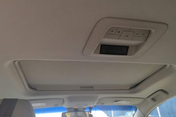 Used Buick GL8 2011 2.4L LT Luxury Business Executive Edition Headliner