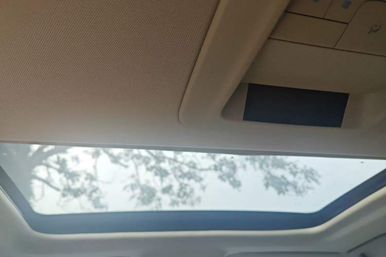 Used Buick GL8 2011 2.4L LT Luxury Business Executive Edition Headliner