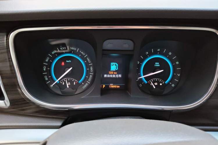 Used Buick GL8 2011 3.0L XT Luxury Business Flagship Edition Instrument Cluster