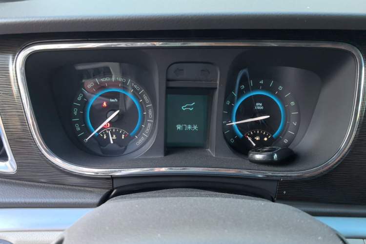 Used Buick GL8 2011 2.4L CT Comfort Edition Instrument Cluster