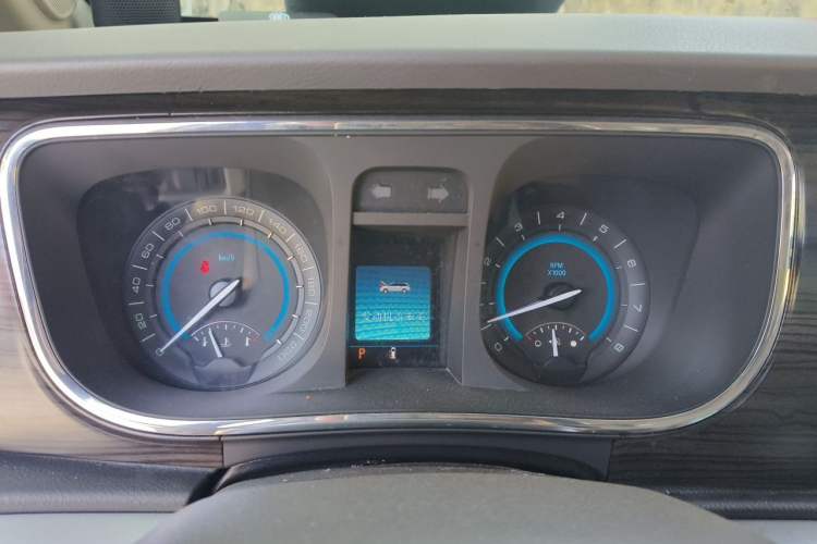 Used Buick GL8 2011 3.0L GT Luxury Business Haoya Edition Instrument Cluster