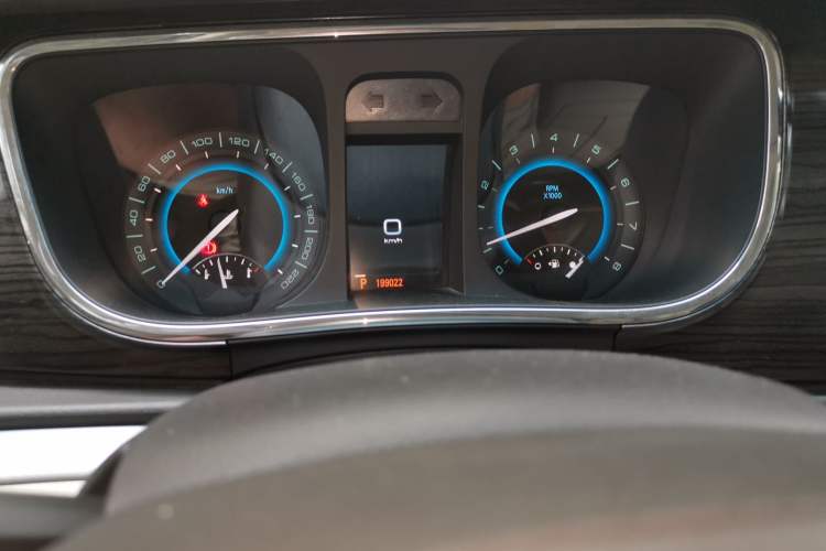Used Buick GL8 2011 3.0L GT Luxury Business Haoya Edition Instrument Cluster