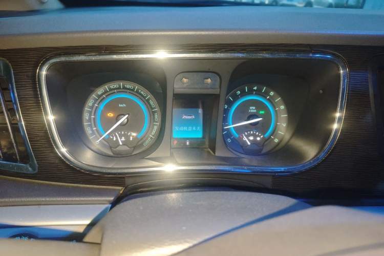 Used Buick GL8 2011 2.4L LT Luxury Business Executive Edition Instrument Cluster