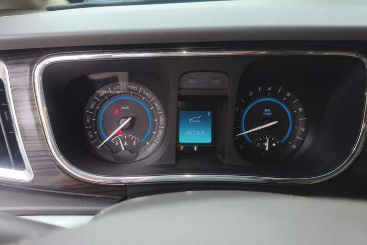 Used Buick GL8 2011 3.0L XT Luxury Business Flagship Edition Instrument Cluster
