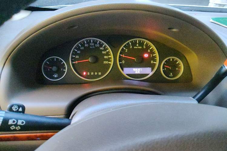 Used Buick GL8 2011 2.4L LT Executive Edition Instrument Cluster