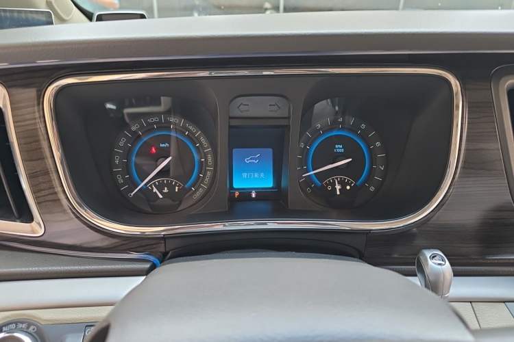 Used Buick GL8 2011 3.0L GT Luxury Business Haoya Edition Instrument Cluster