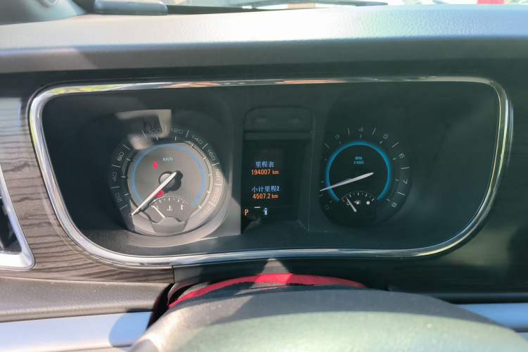 Used Buick GL8 2011 3.0L XT Luxury Business Flagship Edition Instrument Cluster