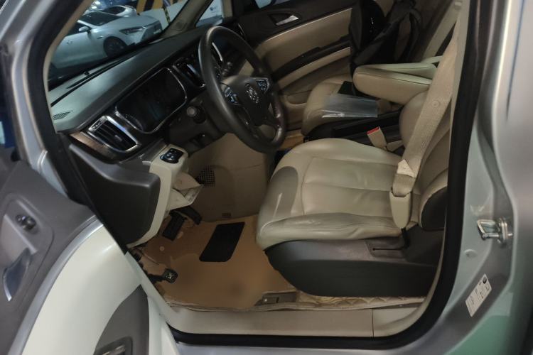 Used Buick GL8 2011 2.4L LT Luxury Business Executive Edition Left Front Seat