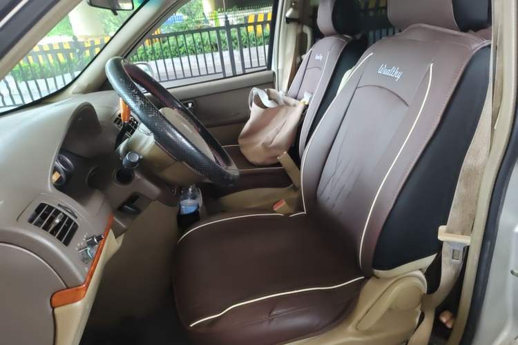 Used Buick GL8 2011 2.4L CT Comfort Edition Left Front Seat