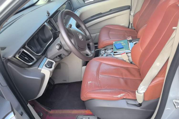 Used Buick GL8 2011 2.4L CT Comfort Edition Left Front Seat