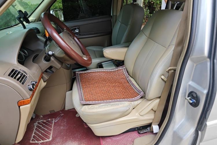 Used Buick GL8 2011 2.4L CT Comfort Edition Left Front Seat