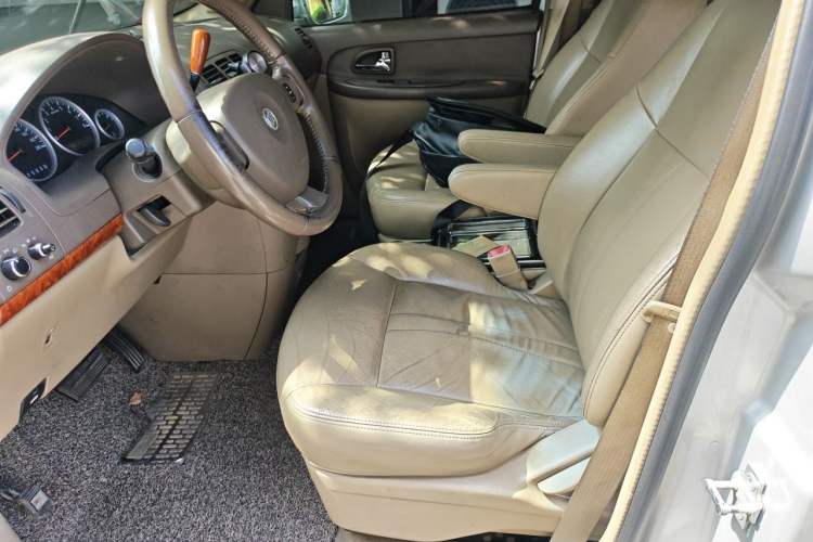 Used Buick GL8 2011 2.4L LT Executive Edition Left Front Seat