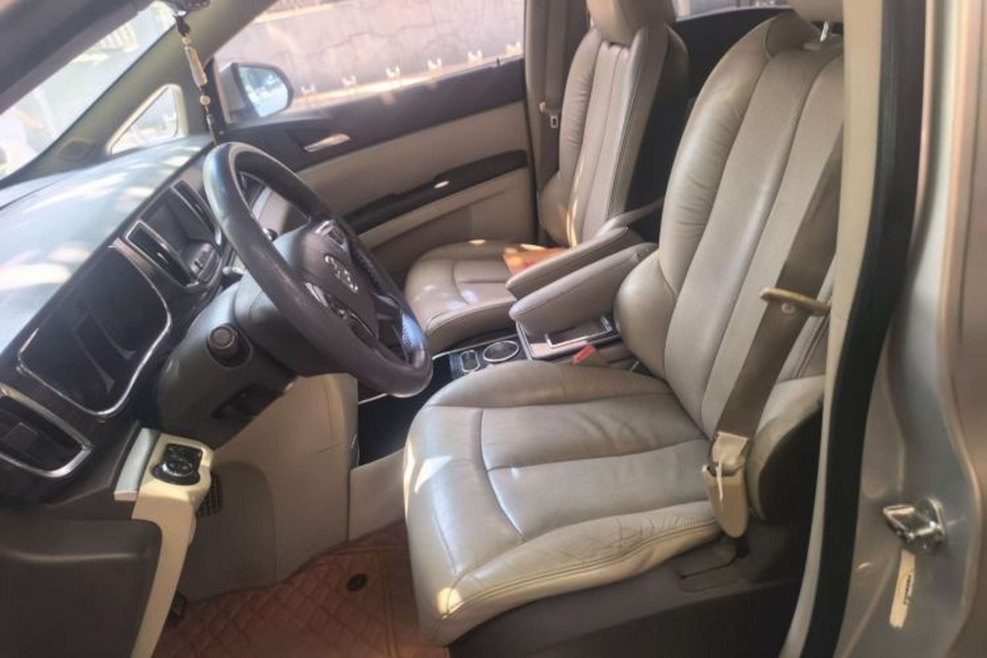 Used Buick GL8 2011 3.0L XT Luxury Business Flagship Edition Left Front Seat