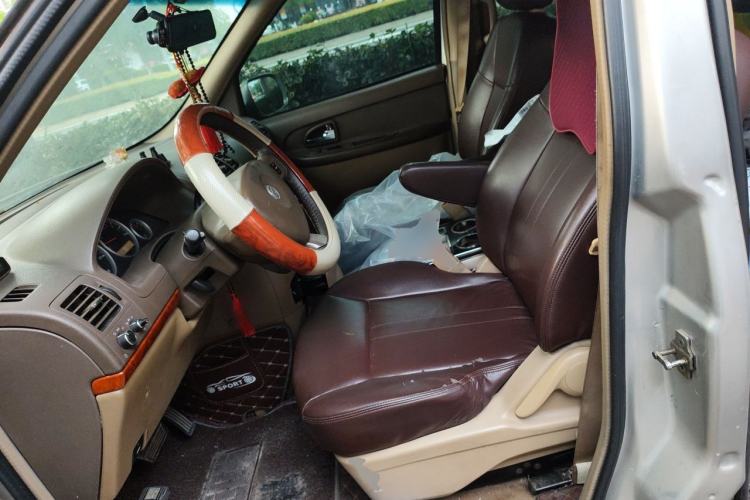 Used Buick GL8 2011 2.4L CT Comfort Edition Left Front Seat
