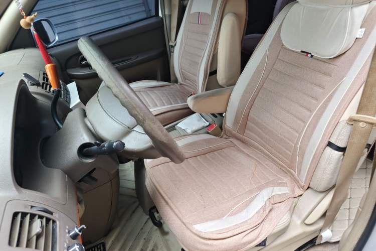 Used Buick GL8 2011 2.4L CT Comfort Edition Left Front Seat