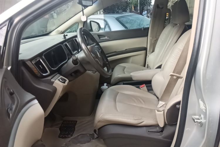 Used Buick GL8 2011 2.4L LT Luxury Business Executive Edition Left Front Seat