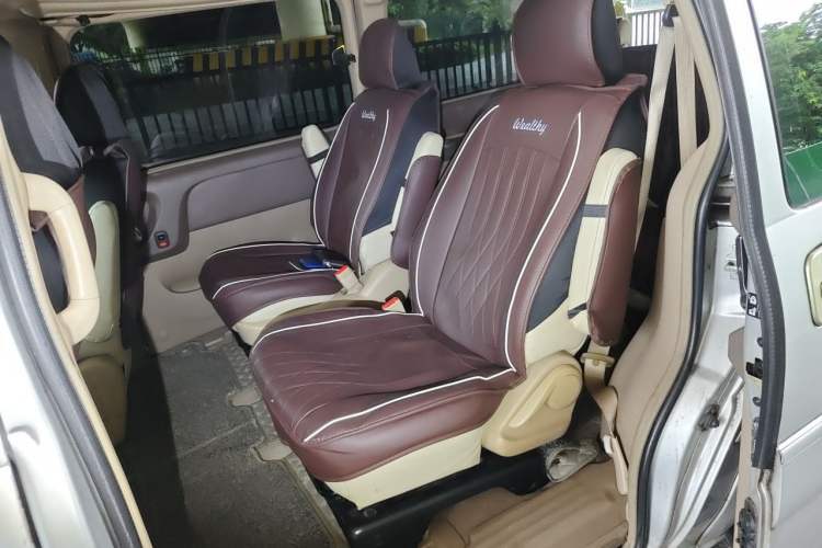 Used Buick GL8 2011 2.4L CT Comfort Edition Left Rear Seat