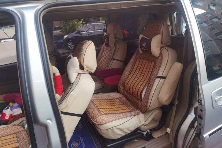 Used Buick GL8 2011 2.4L LT Executive Edition Left Rear Seat