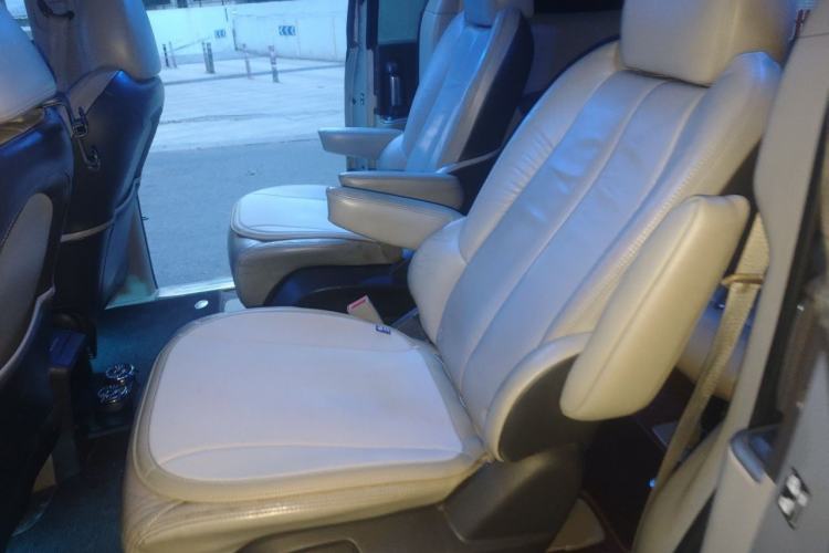 Used Buick GL8 2011 2.4L LT Luxury Business Executive Edition Left Rear Seat