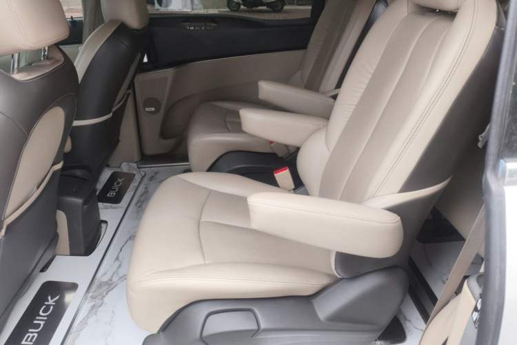 Used Buick GL8 2011 3.0L XT Luxury Business Flagship Edition Left Rear Seat