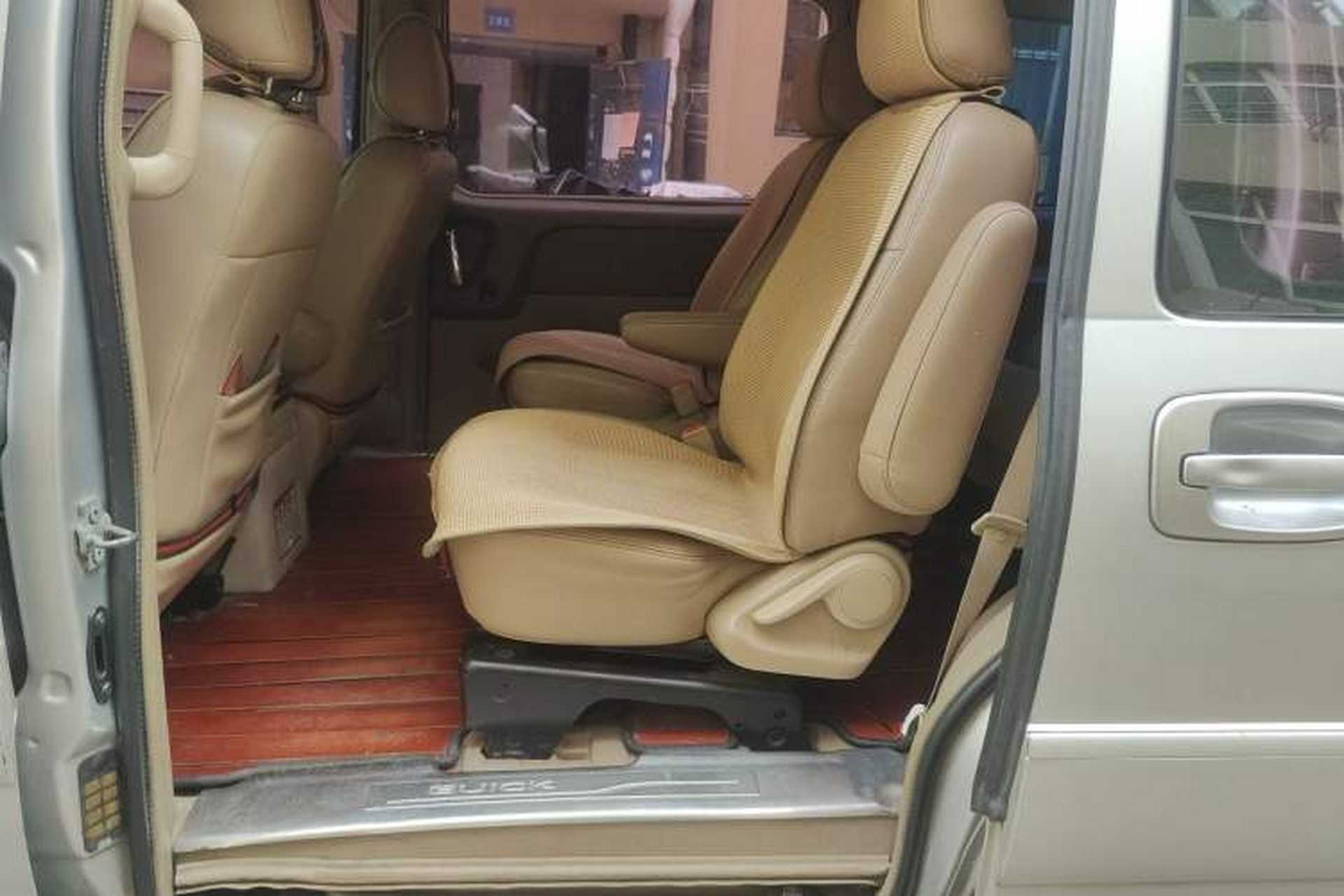 Used Buick GL8 2011 2.4L CT Comfort Edition Left Rear Seat