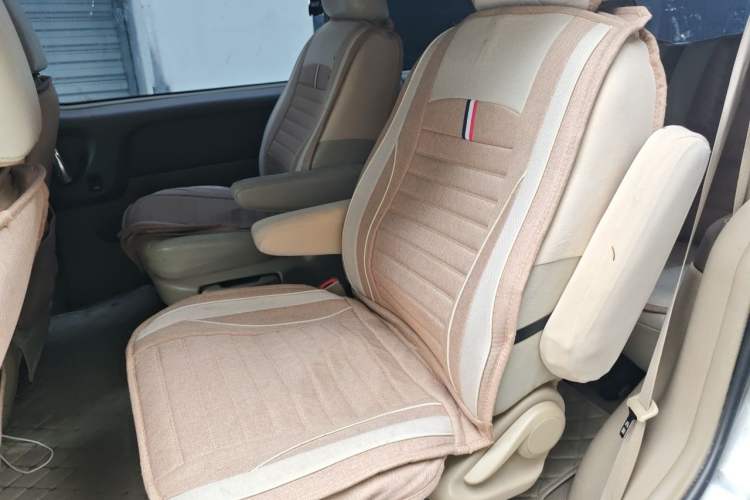 Used Buick GL8 2011 2.4L CT Comfort Edition Left Rear Seat