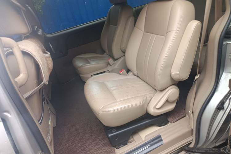 Used Buick GL8 2011 2.4L LT Executive Edition Left Rear Seat