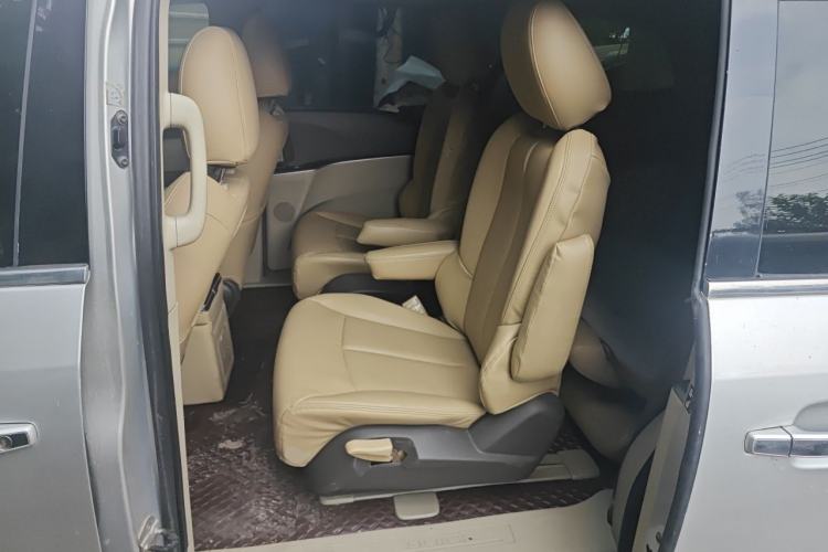 Used Buick GL8 2011 2.4L LT Luxury Business Executive Edition Left Rear Seat
