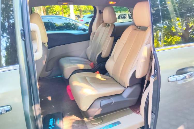 Used Buick GL8 2011 3.0L XT Luxury Business Flagship Edition Left Rear Seat
