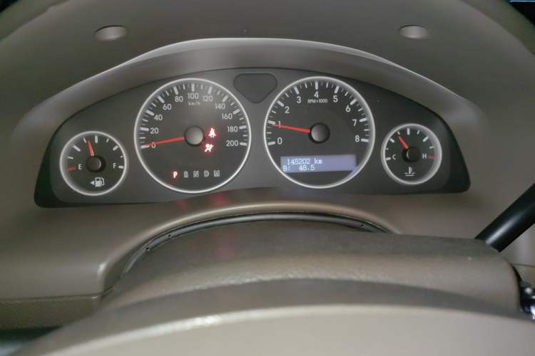 Used Buick GL8 2011 2.4L LT Executive Edition Odometer Close Up