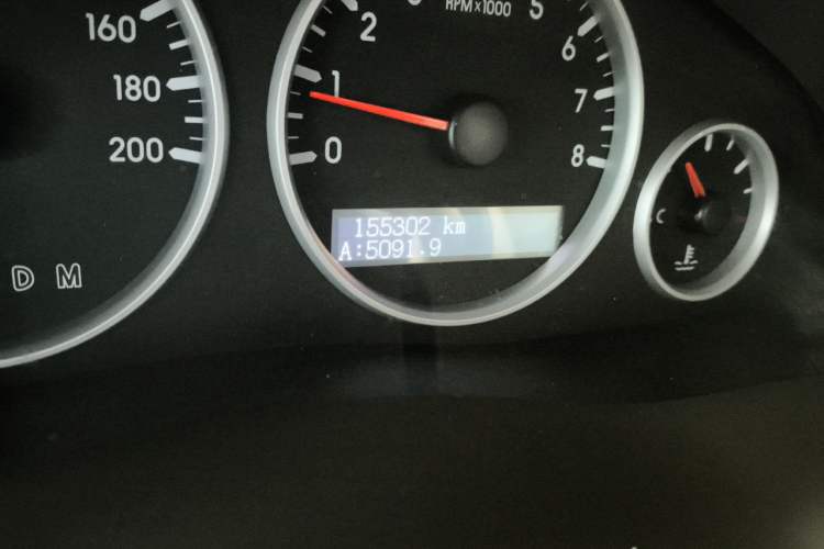 Used Buick GL8 2011 2.4L CT Comfort Edition Odometer Close Up