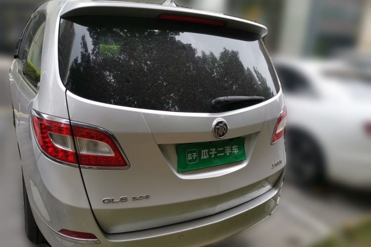 Used Buick GL8 2011 3.0L GT Luxury Business Haoya Edition Rear