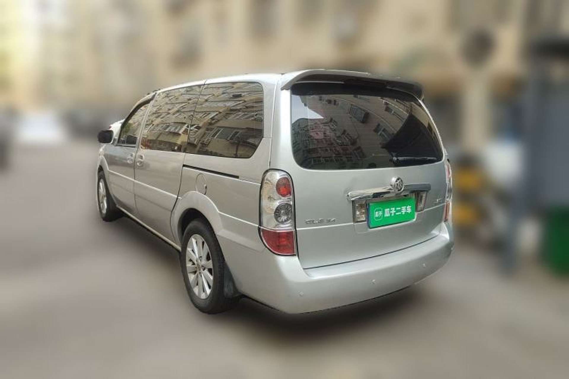 Used Buick GL8 2011 2.4L CT Comfort Edition Rear Left 45 Deg